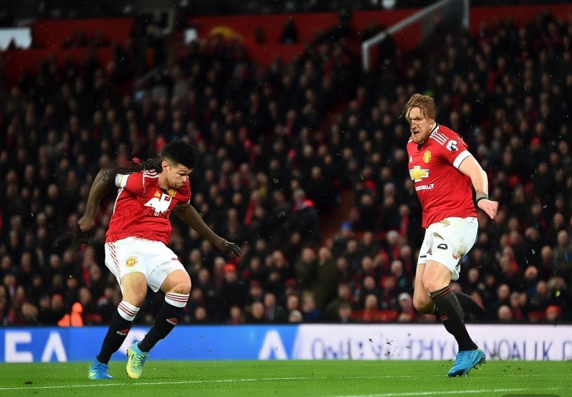 英超进球盛宴！曼联4-4伯恩茅斯，老特拉福德上演疯狂对攻